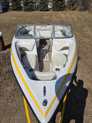 2006 Crownline BR180