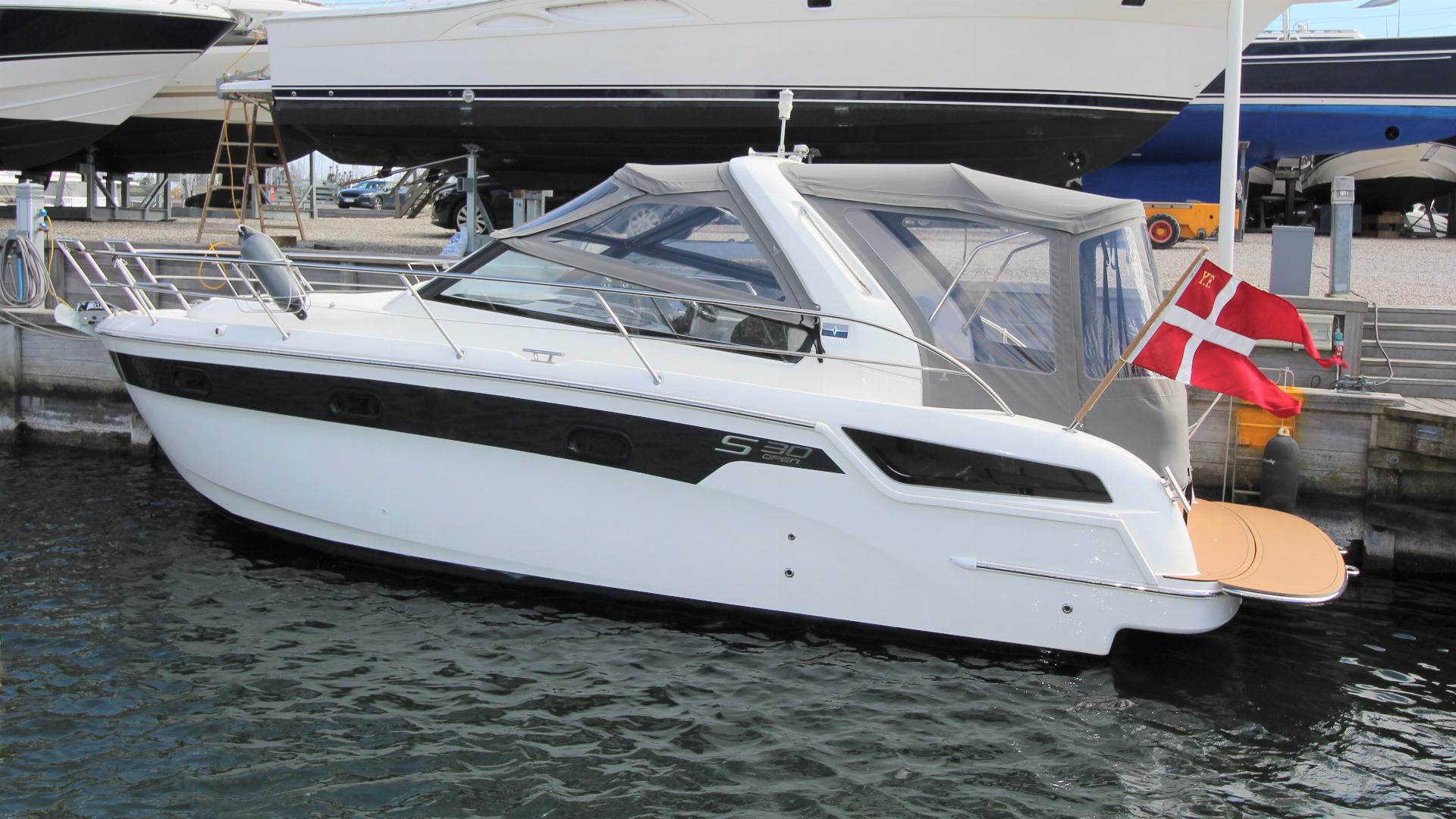 2021 Bavaria S30 Open