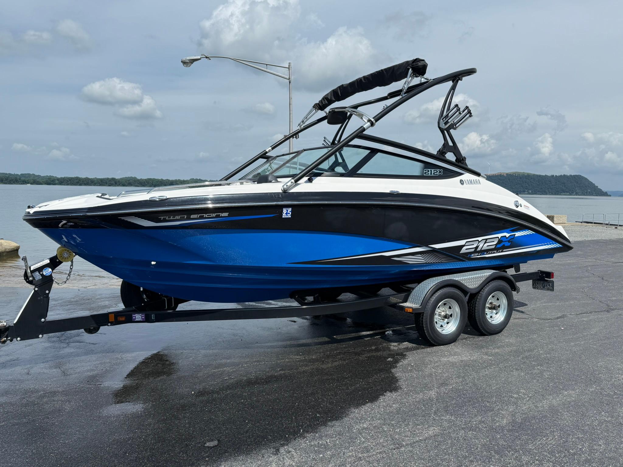 2016 Yamaha Boats 212X