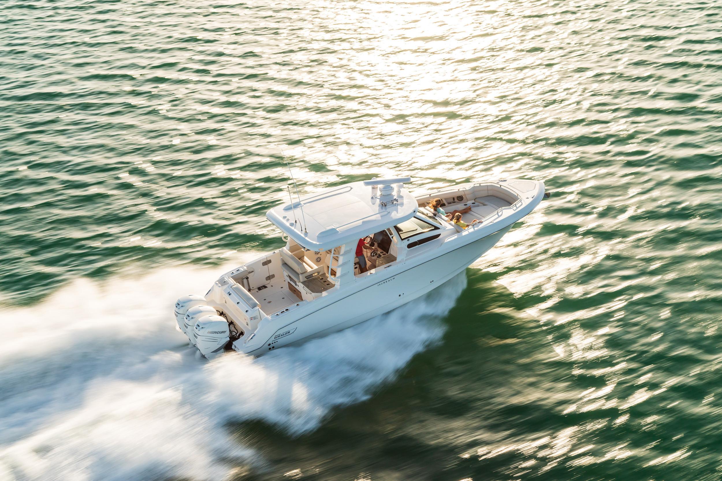 2025 Boston Whaler 350 Realm