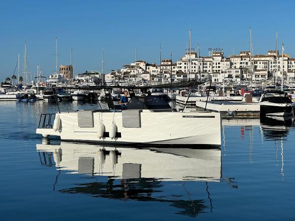 2017 De Antonio Yachts D33 OPEN