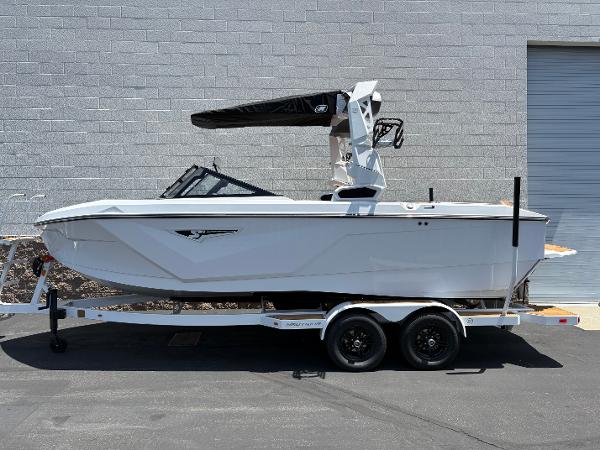 2025 Nautique Super Air Nautique S21