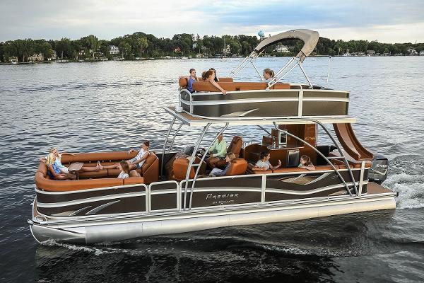 Premier Dodici 310: Triple the Fun - boats.com