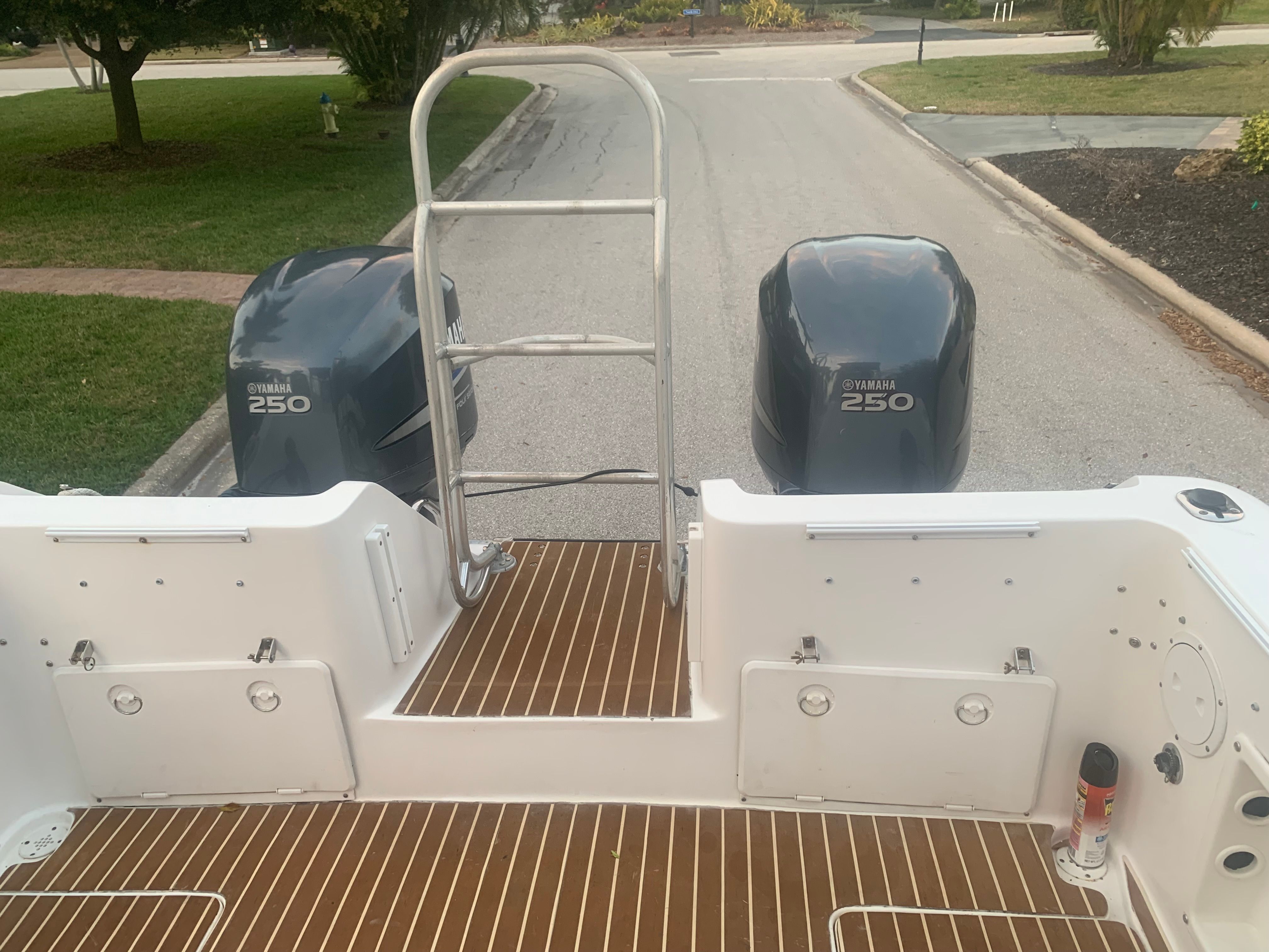 2001 Powercat 2800