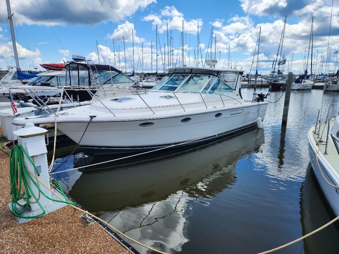 2000 Tiara Yachts 3100 Open
