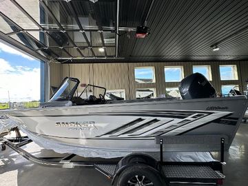2024 Smoker Craft Ultima 182