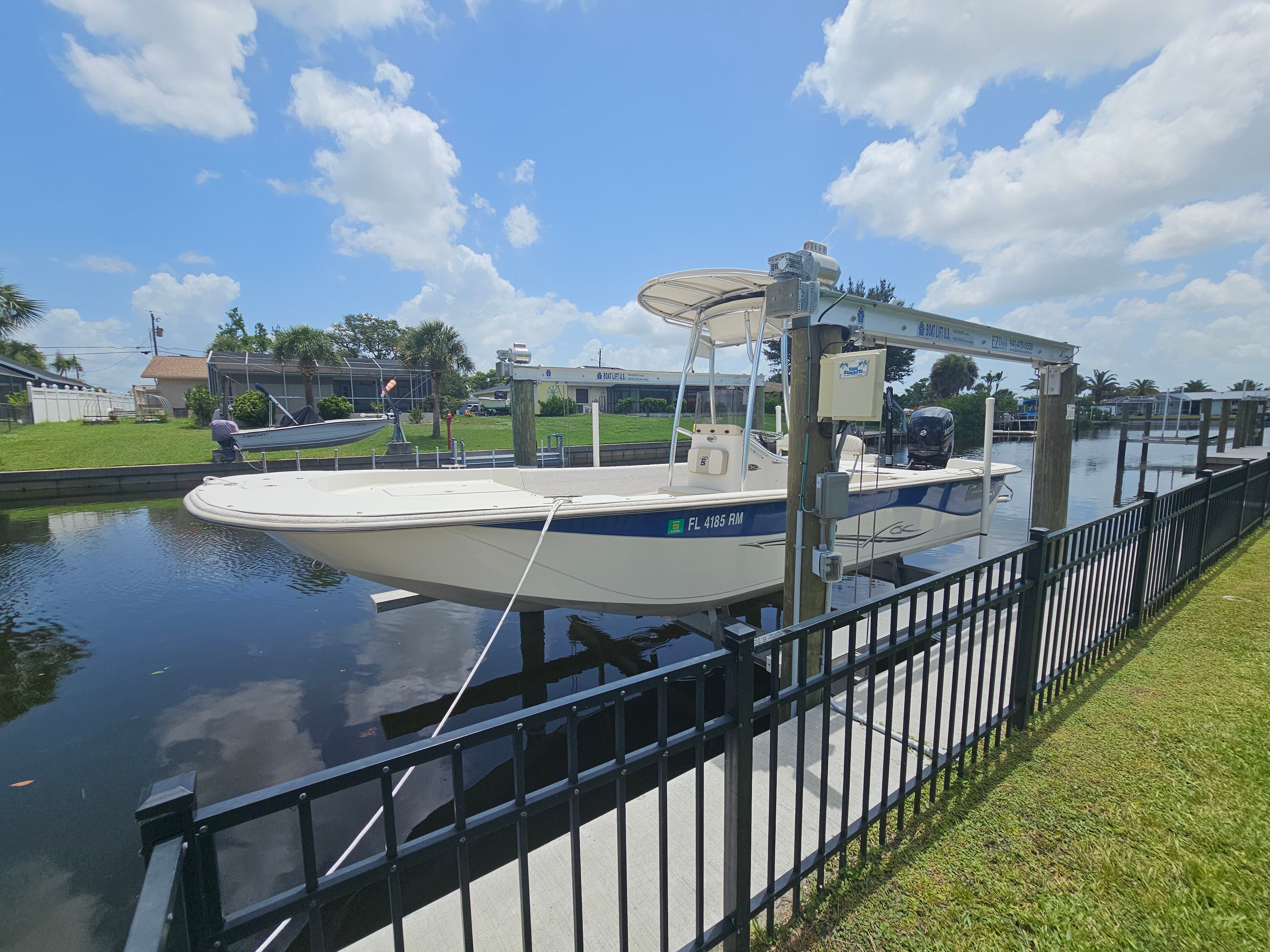 2018 Carolina Skiff 238 DLV