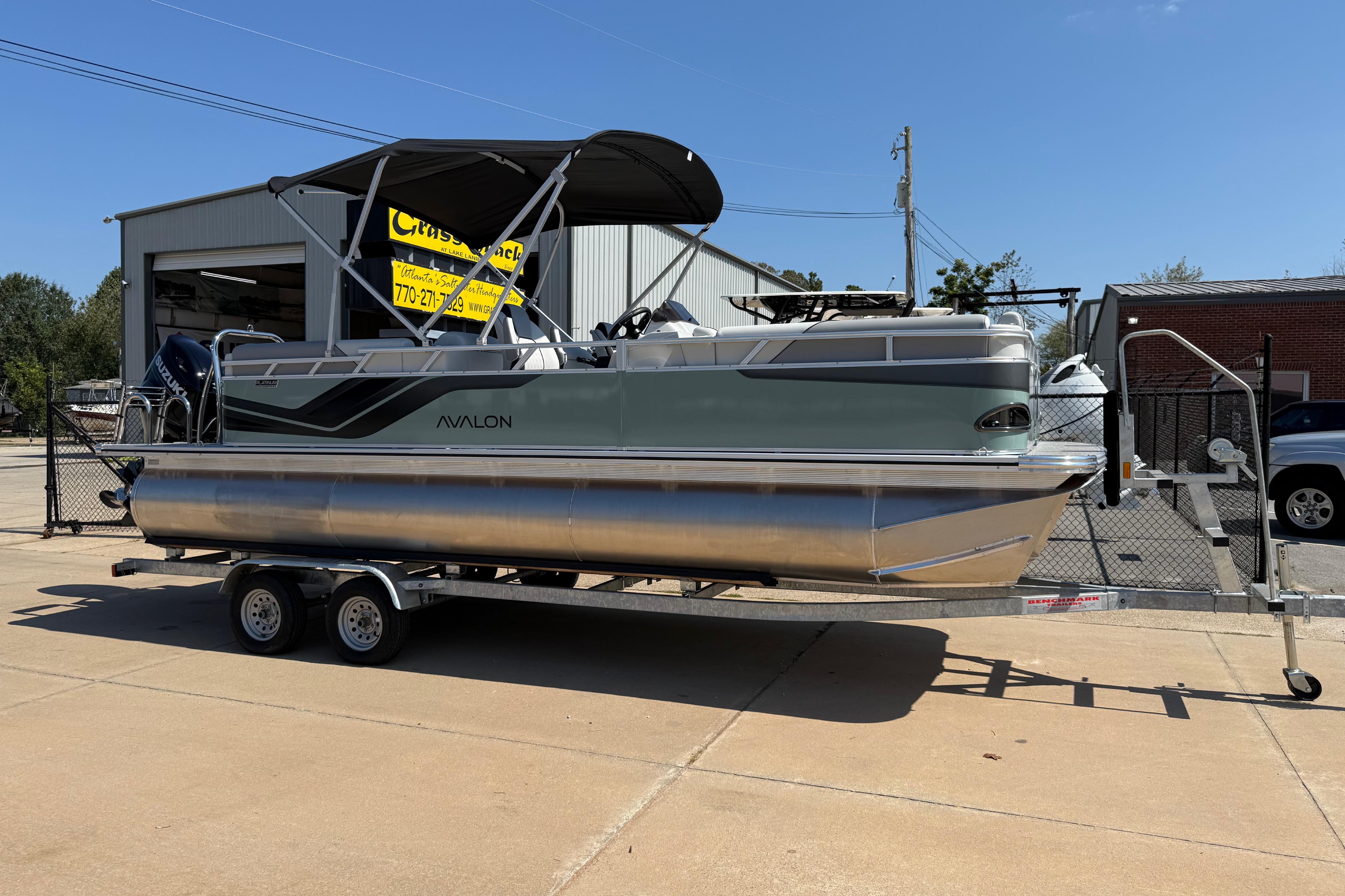 2026 Avalon VENTURE QUAD LOUNGER