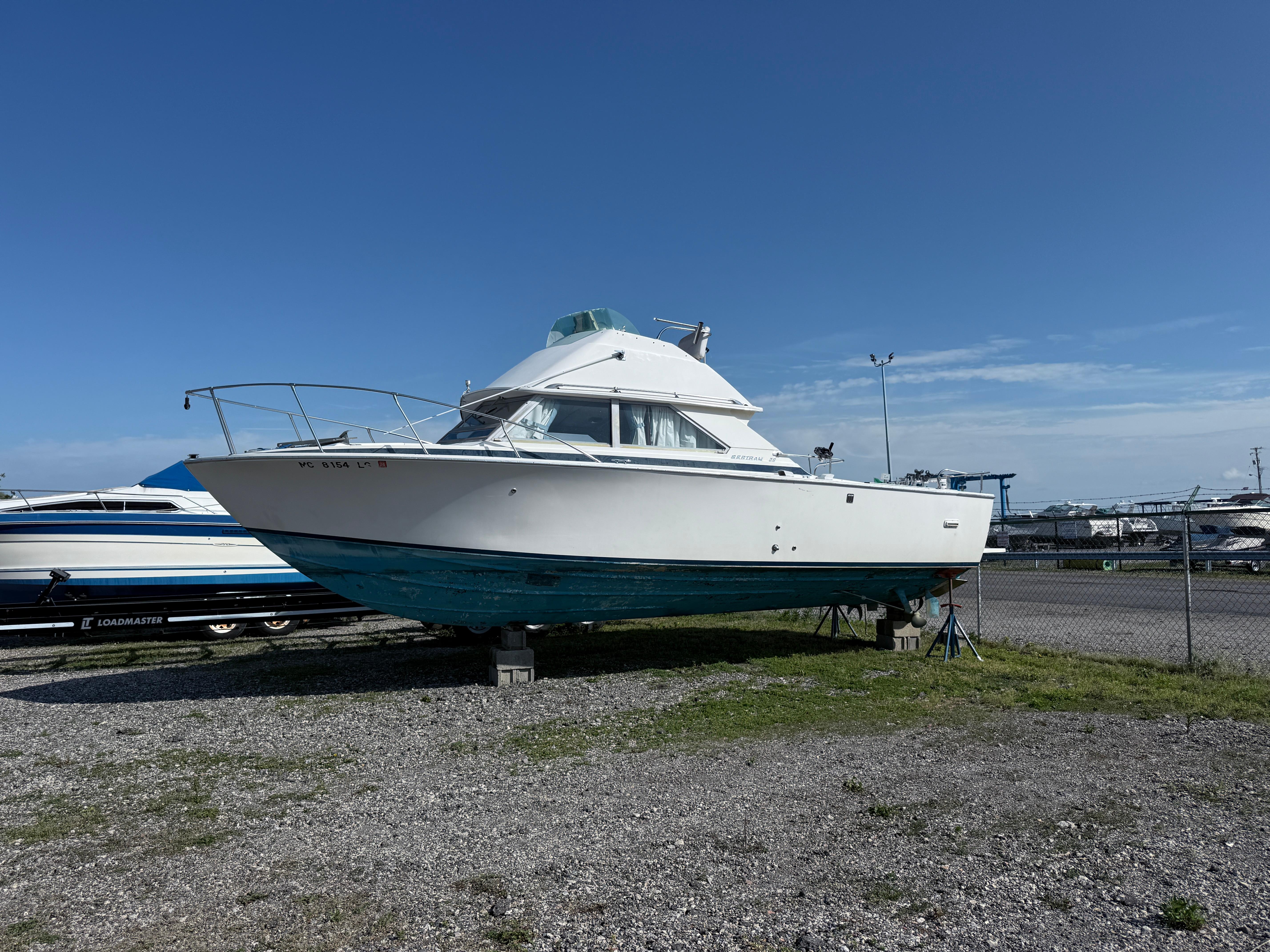 1980 Bertram 28 Flybridge