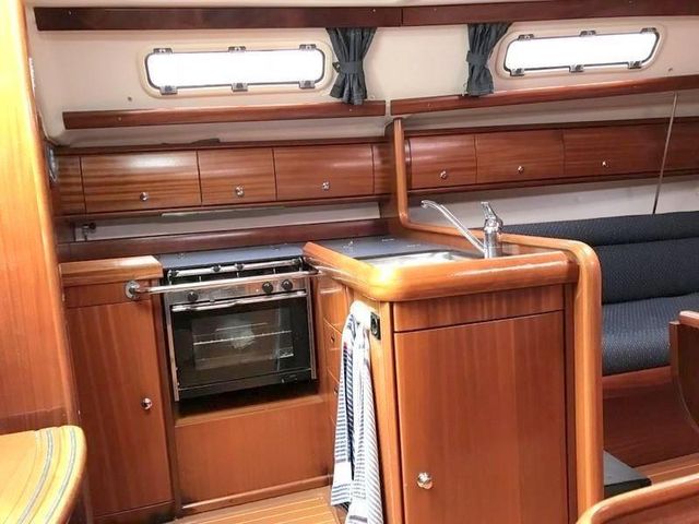Bavaria 36