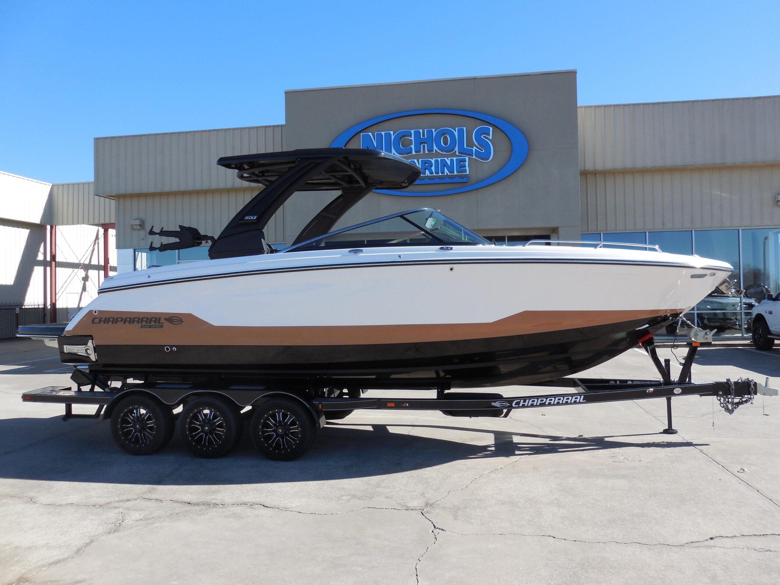 2025 Chaparral 30 Surf