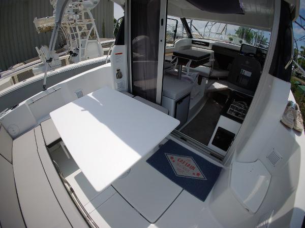 2022 Jeanneau NC 695 Series 2