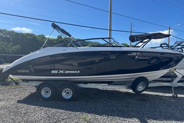 2025 Yamaha Boats SX250