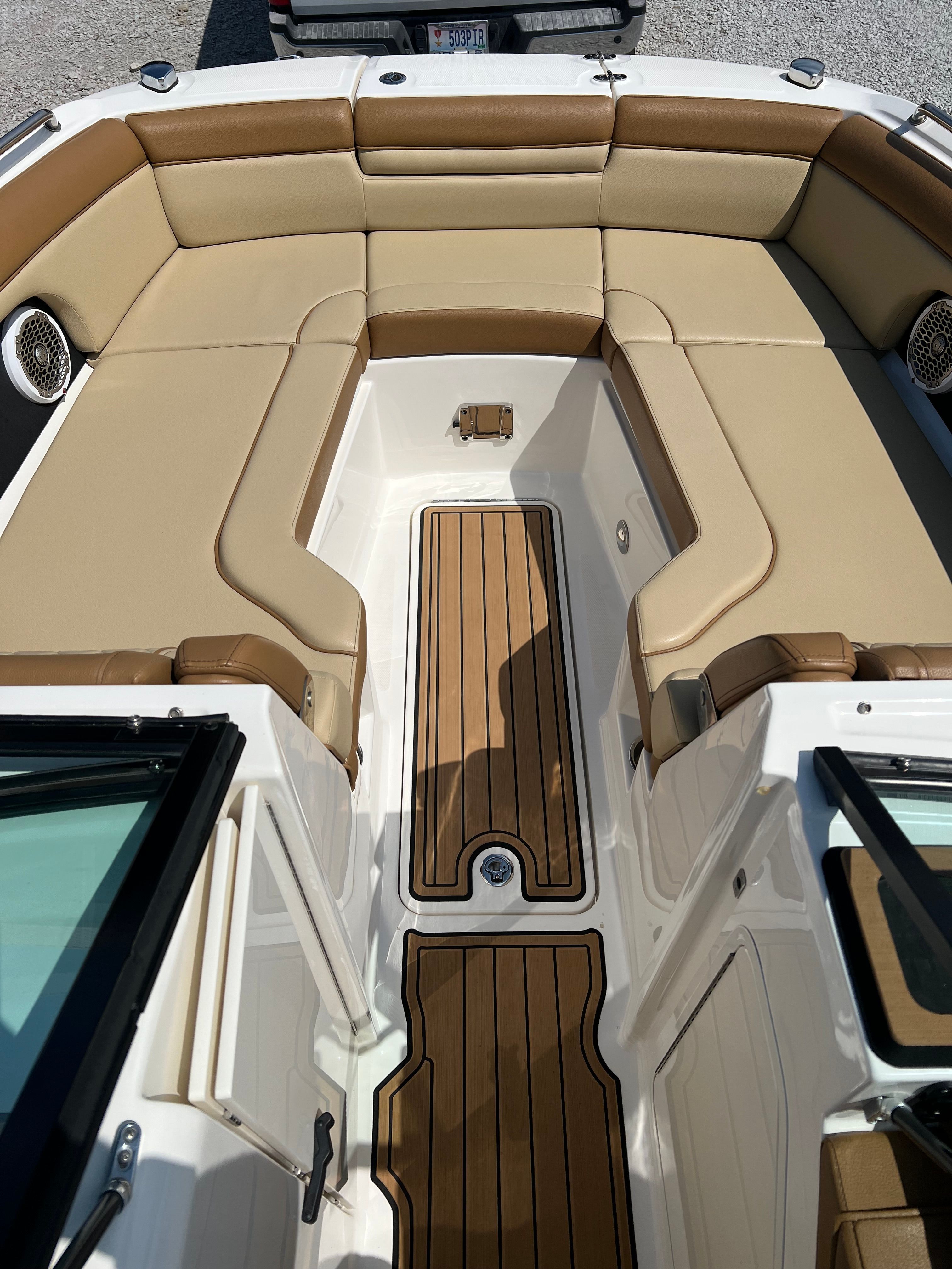 2015 Sea Ray 270 Sundeck