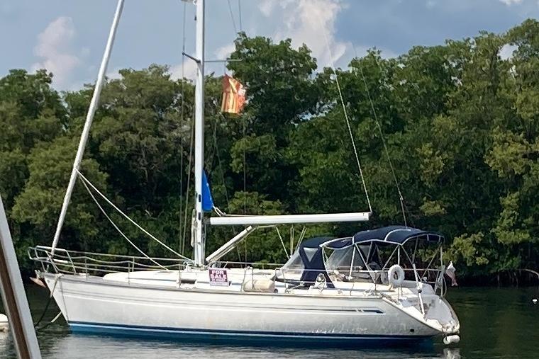 2001 Bavaria 43 Cruiser
