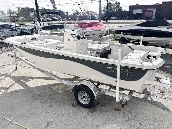 2025 Carolina Skiff 19 LS