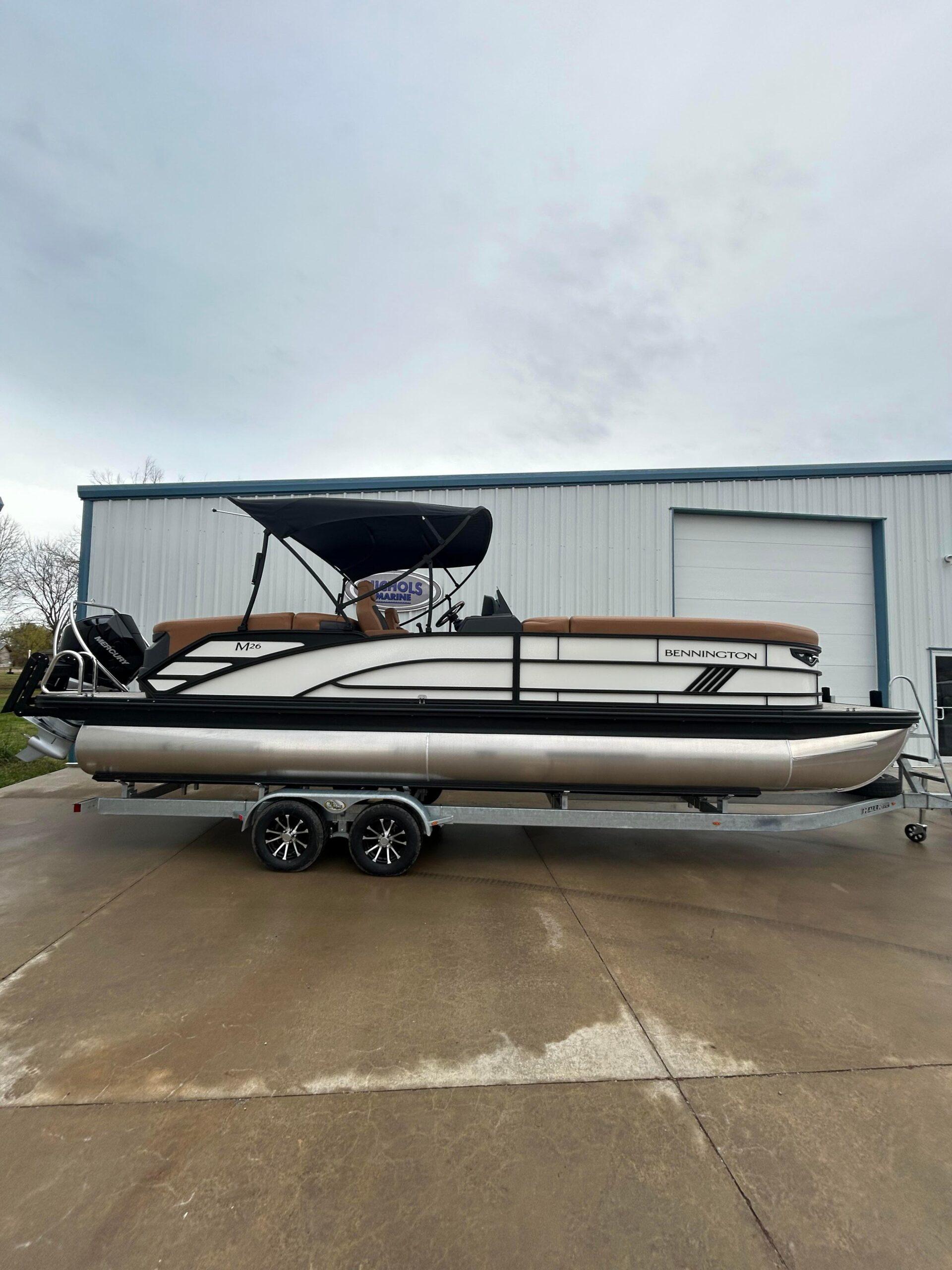 Bennington 26 MFB