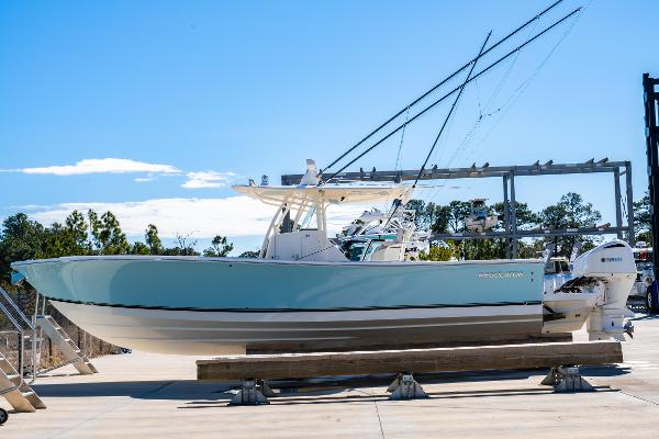 2019 Regulator 34