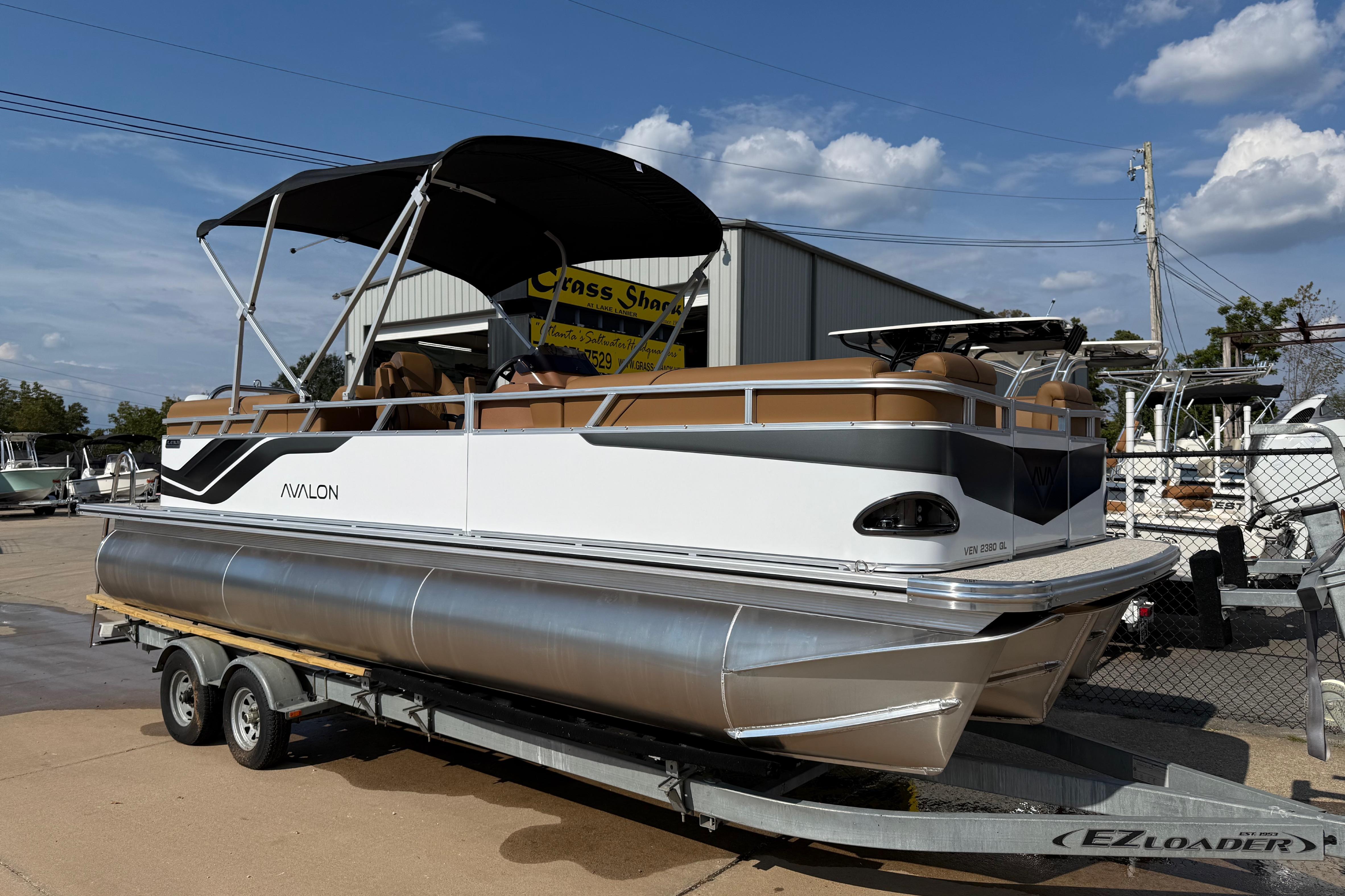 2026 Avalon VENTURE QUAD LOUNGER