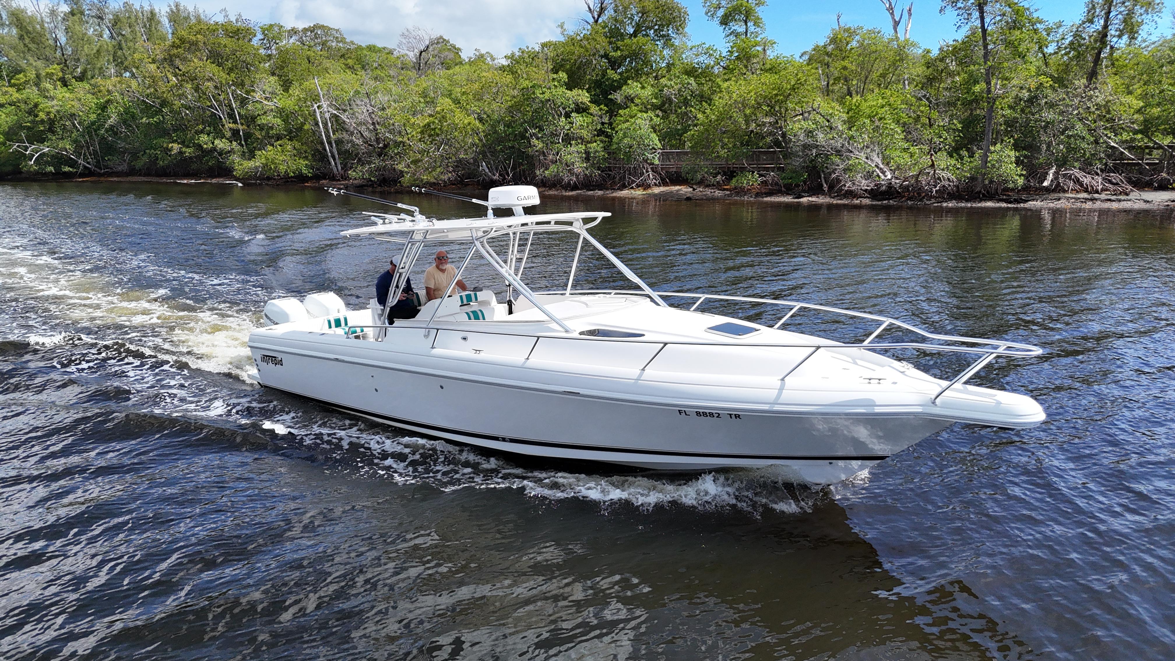 2004 Intrepid 348 WA