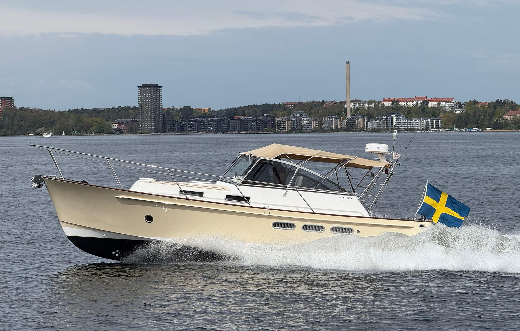 2000 Legacy 34 Express