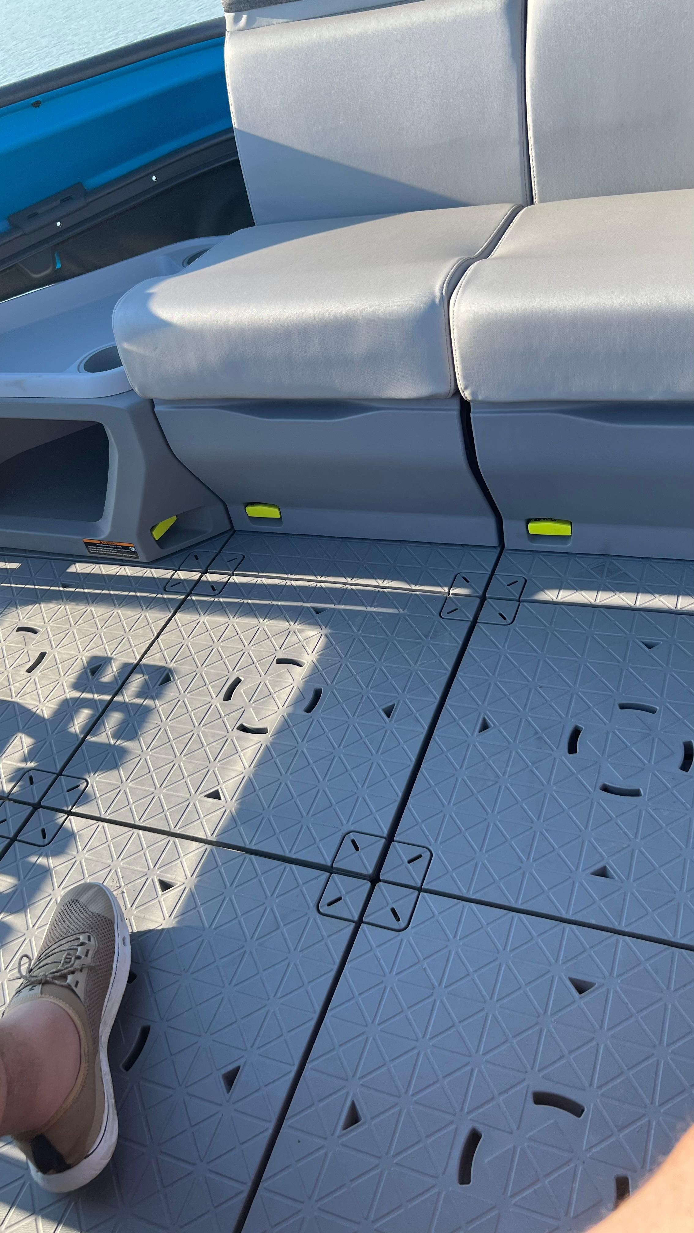 2023 Sea-Doo Switch Cruise 18