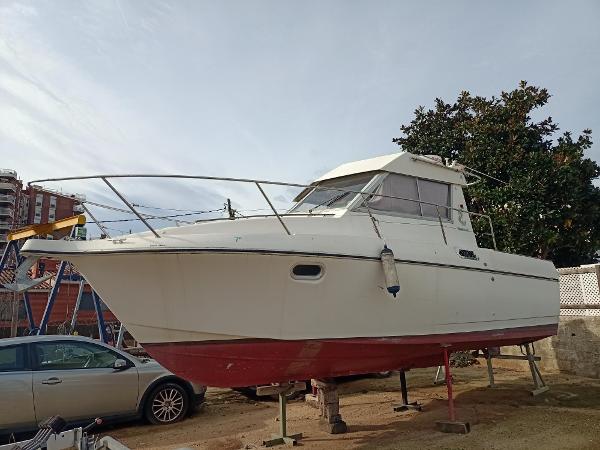 1992 Beneteau 805 (Mercruiser 6 Cil Diesel/Eje)
