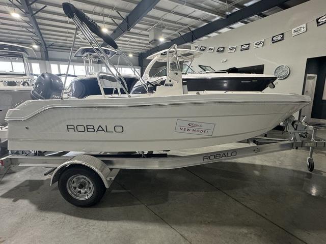 2025 Robalo R160