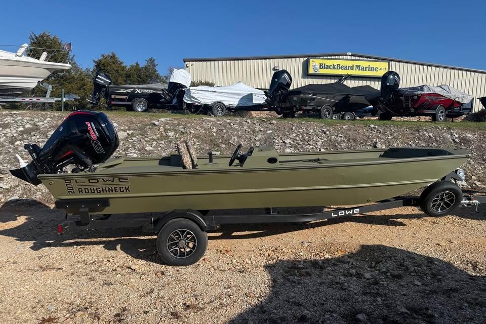 2026 Lowe Roughneck 2070