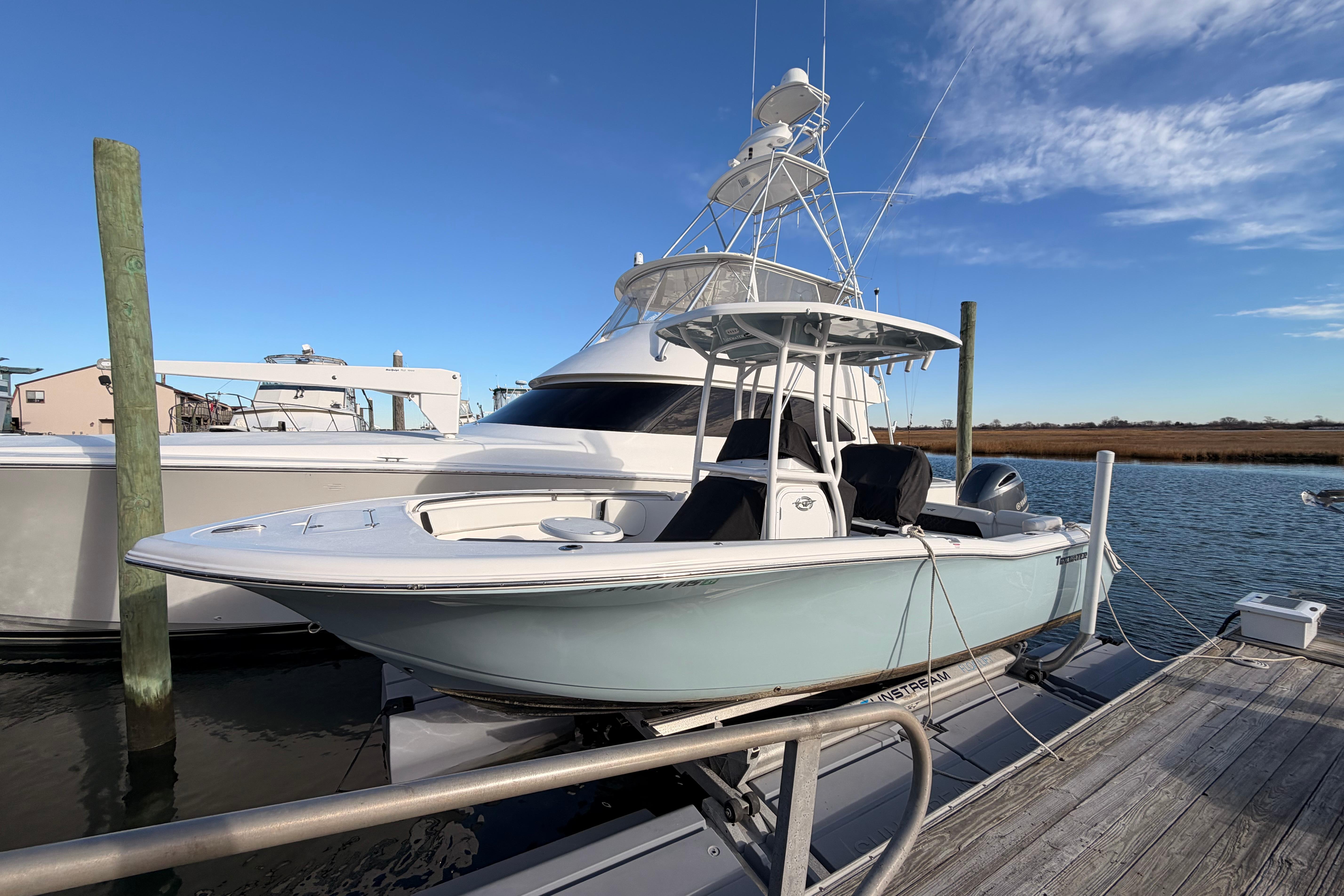 2022 Tidewater 220 LXF