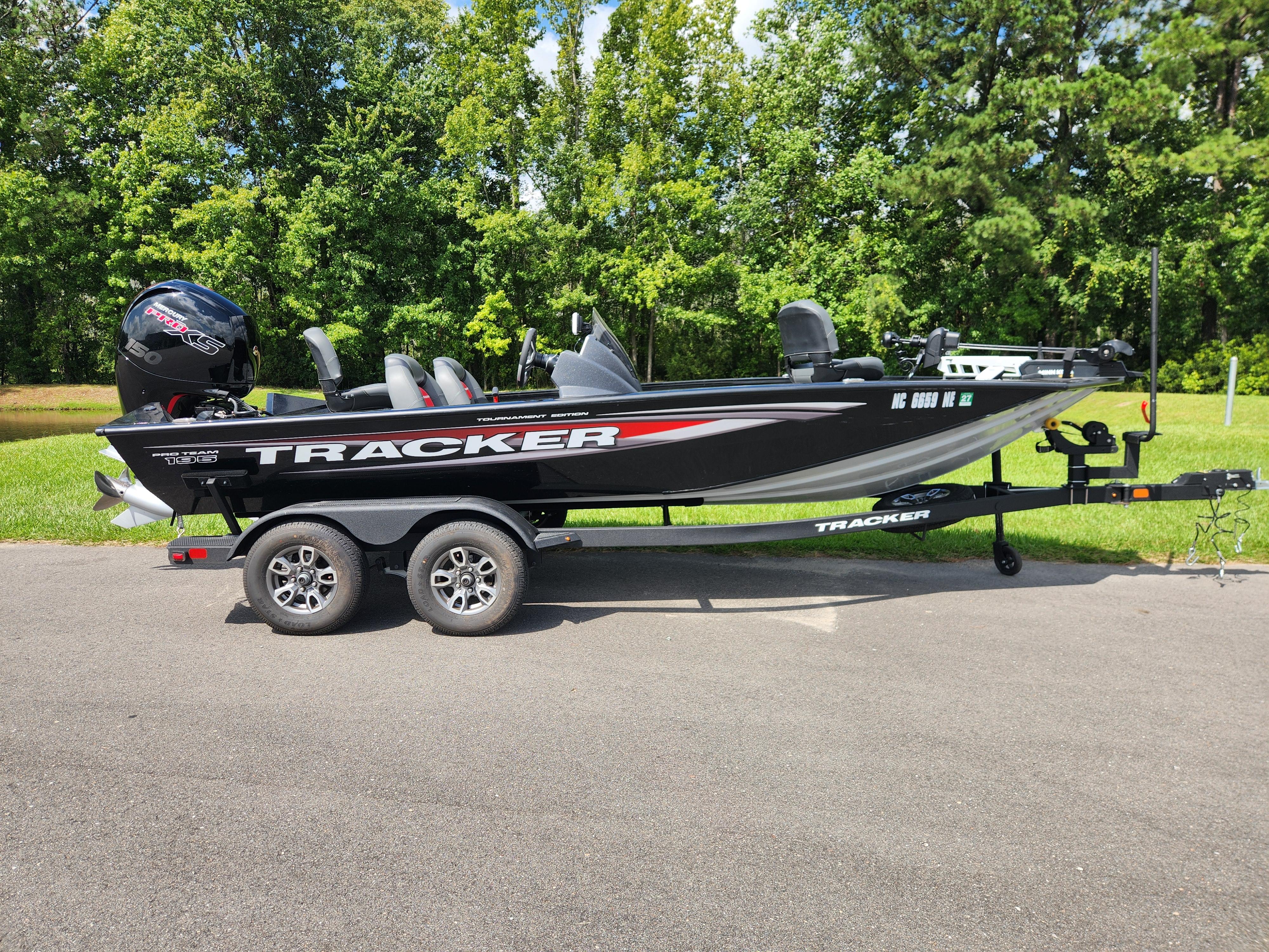 Tracker Pro Team 195 Tournament Edition 2025 Tracker Pro Team 195 Tournament Edition boat on trailer, parked on a sunny day.