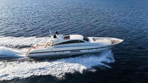 Arno Leopard 27 Luxury yacht Arno Leopard 27 cruising on open sea, 1997 model.