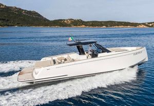Pardo Yachts P43 2020 Pardo Yachts P43 cruising on blue waters, showcasing sleek design and luxury features.