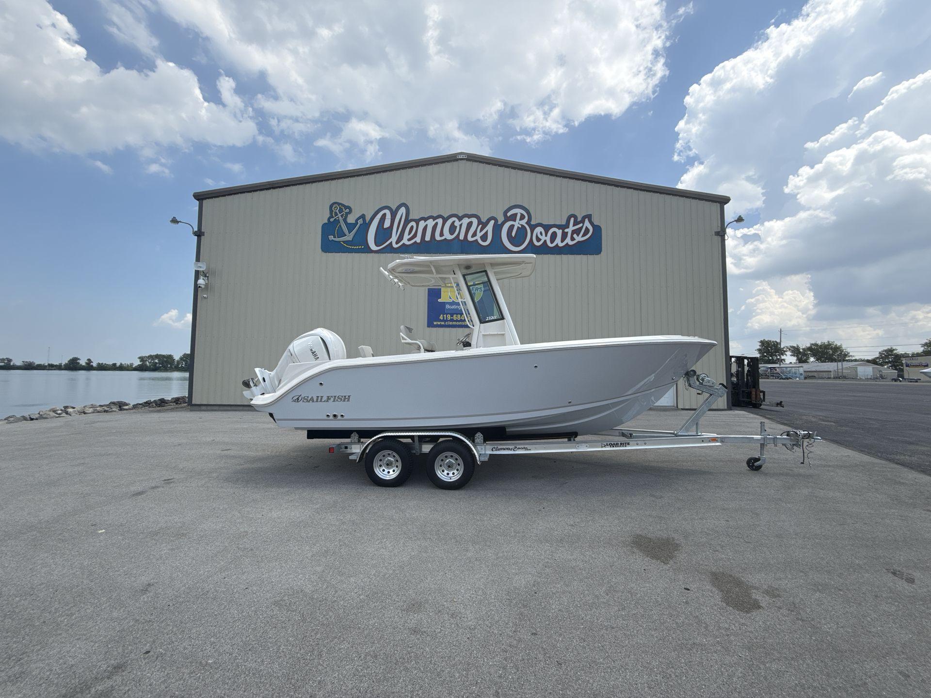 2025 Sailfish 232 CC