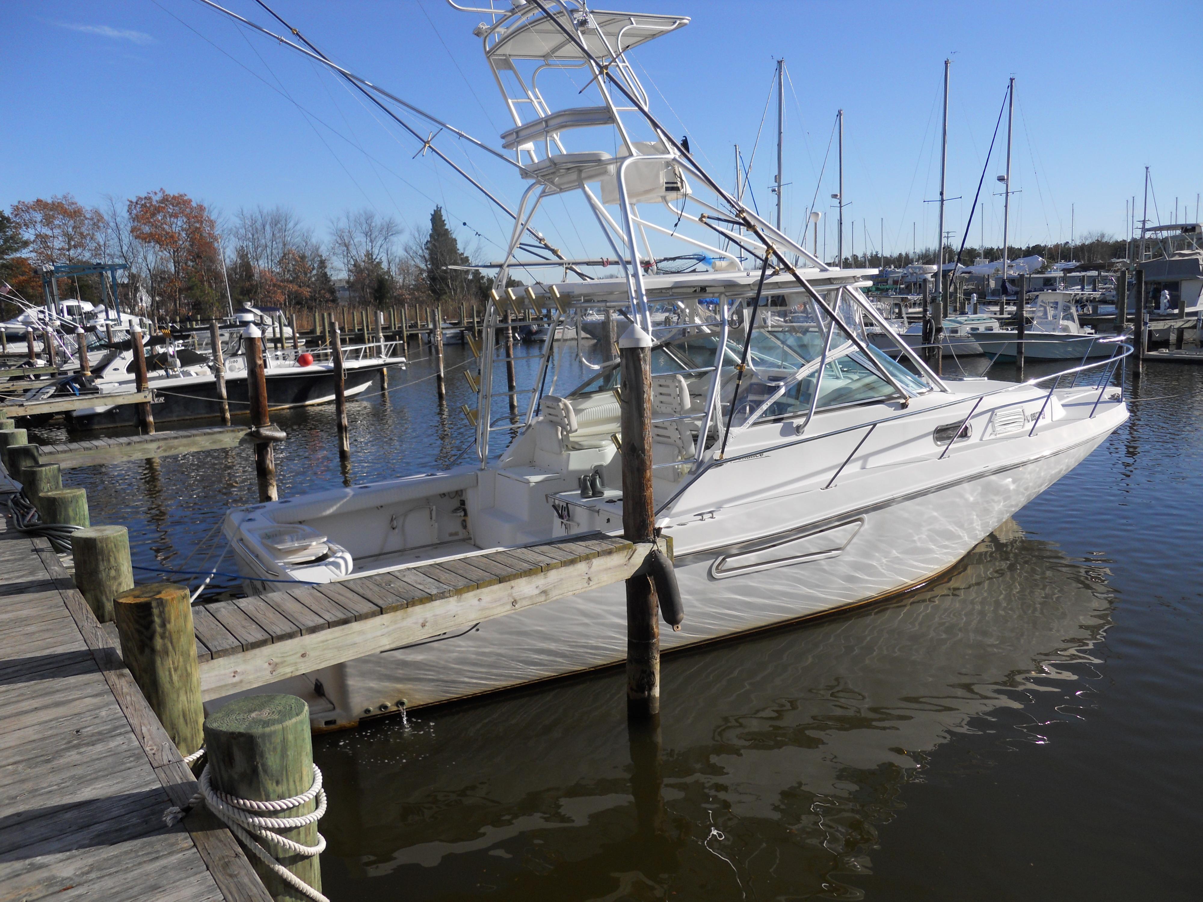 2000 Boston Whaler 34 Defiance