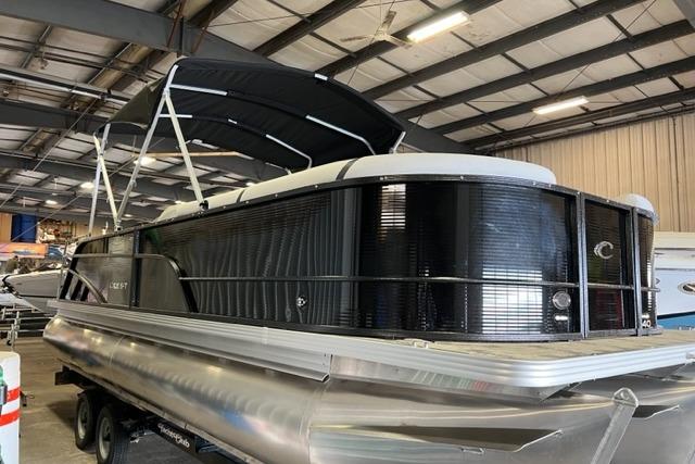 2023 Crest LX 240SLSC