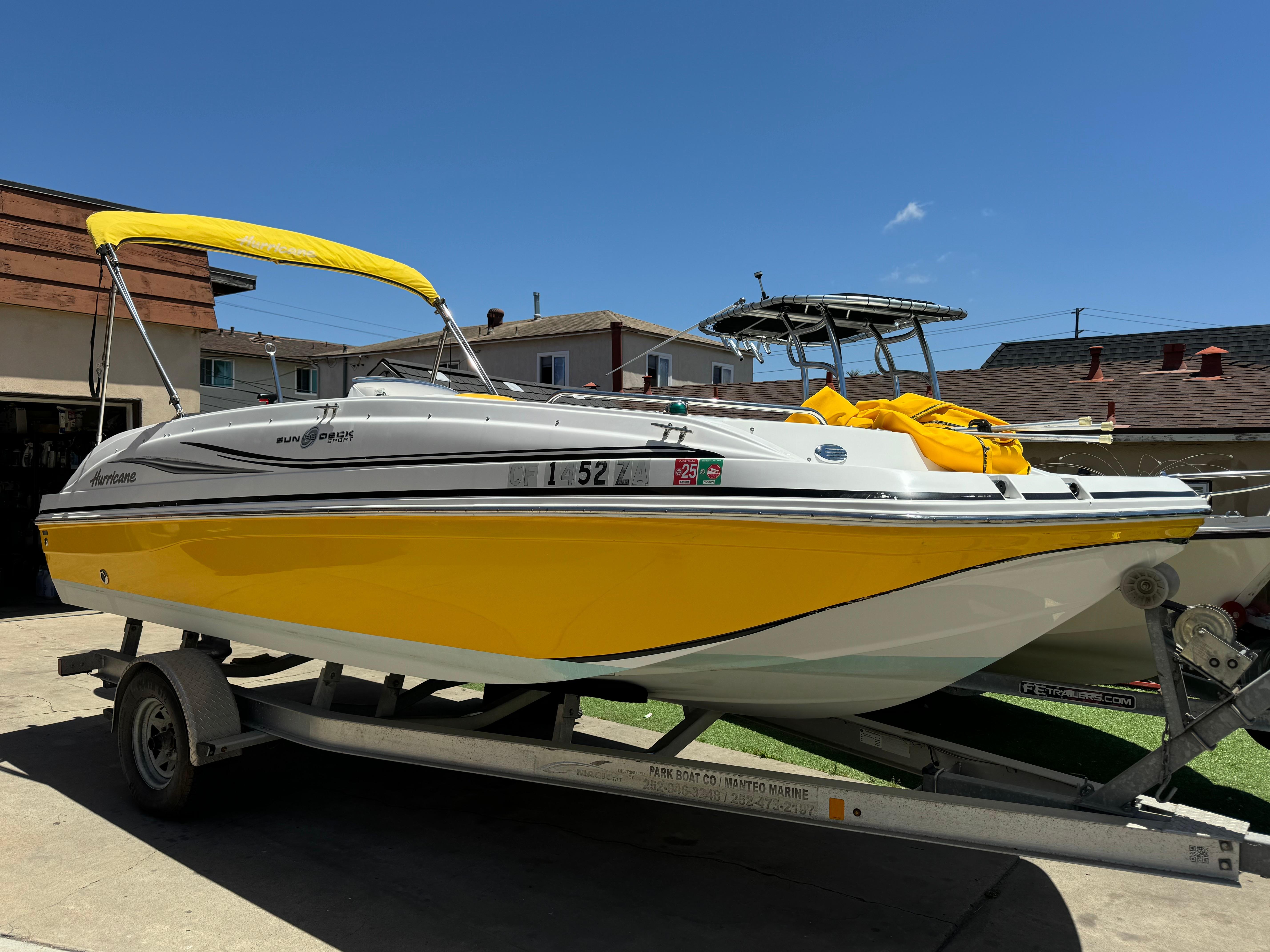 2015 Hurricane SunDeck Sport 188 OB
