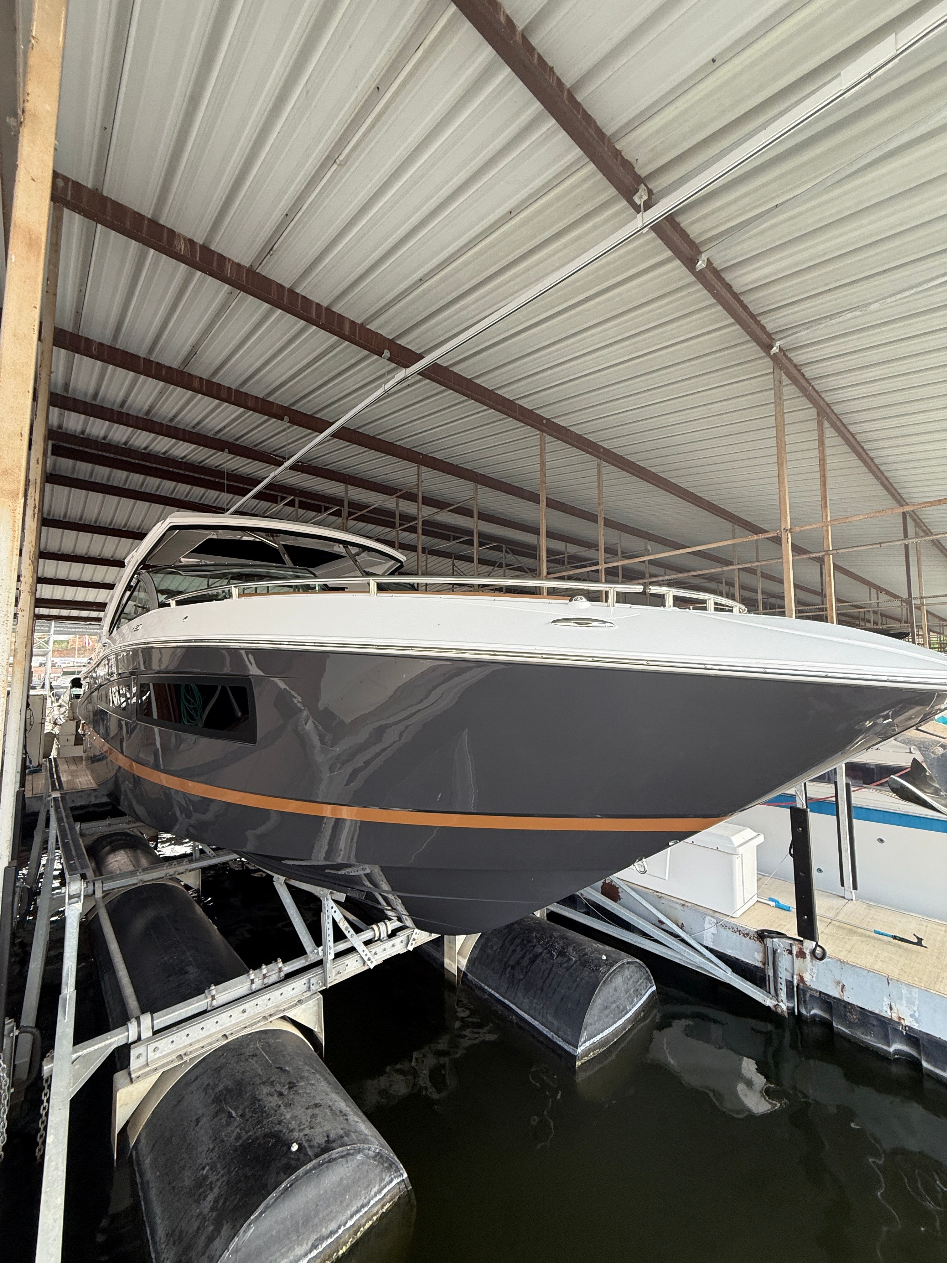 2023 Four Winns H350