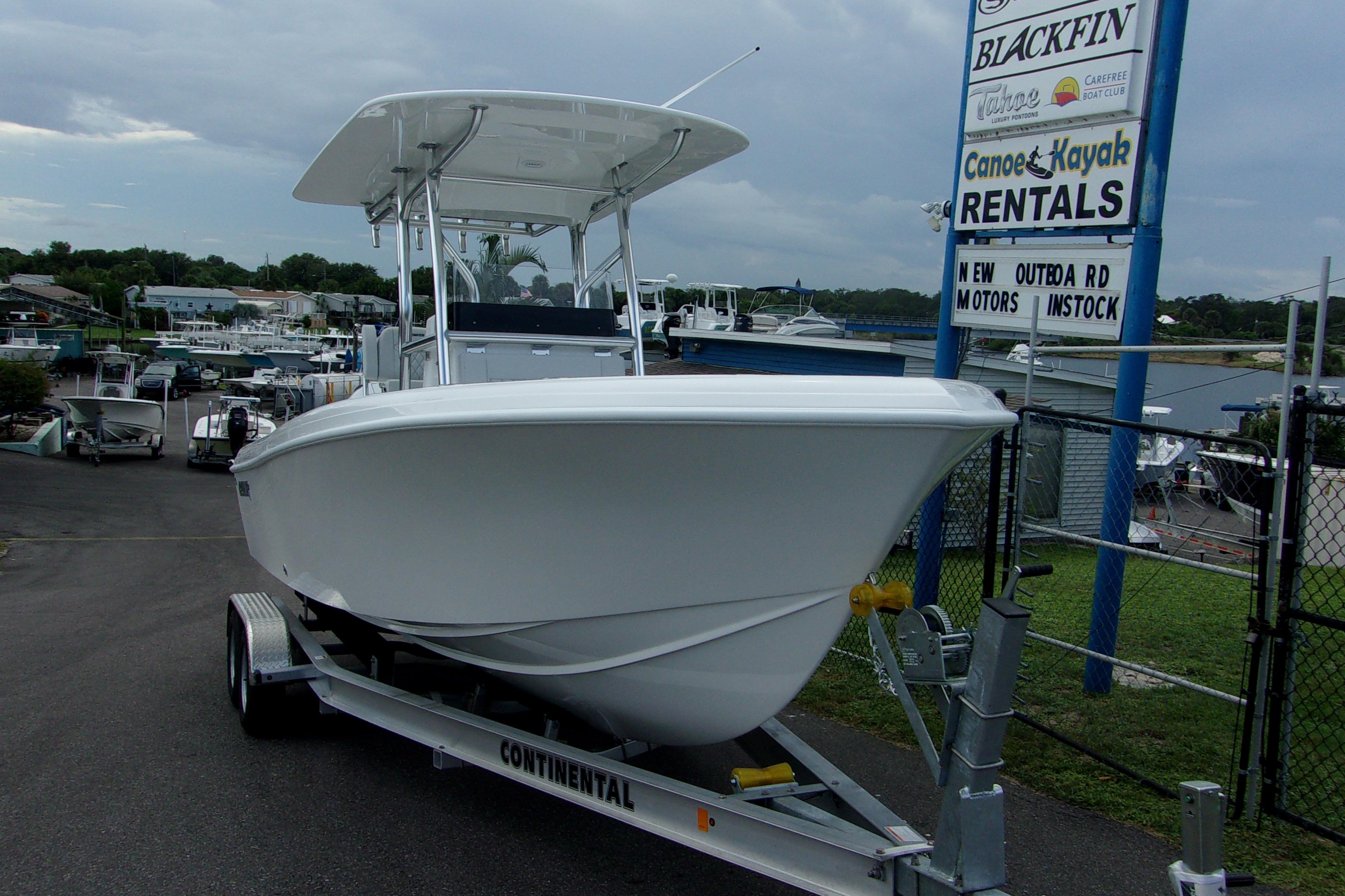 2025 Bluewater 23 T
