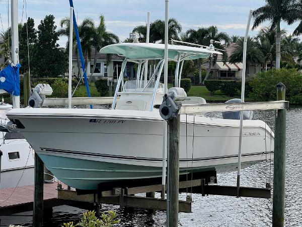 2015 Cobia 237 Center Console