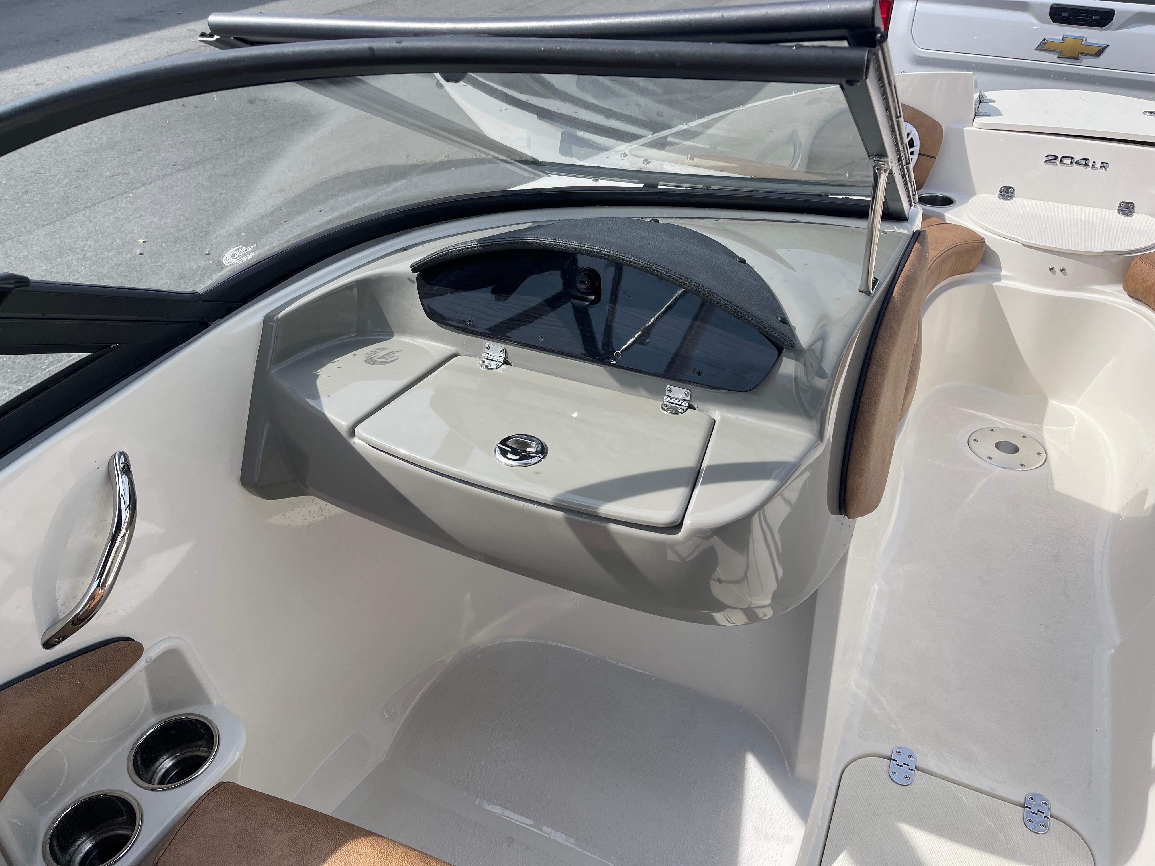 2021 Stingray 204 LR
