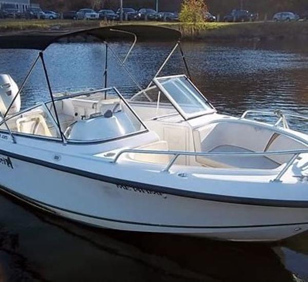 2002 Mako 195 Dual Console