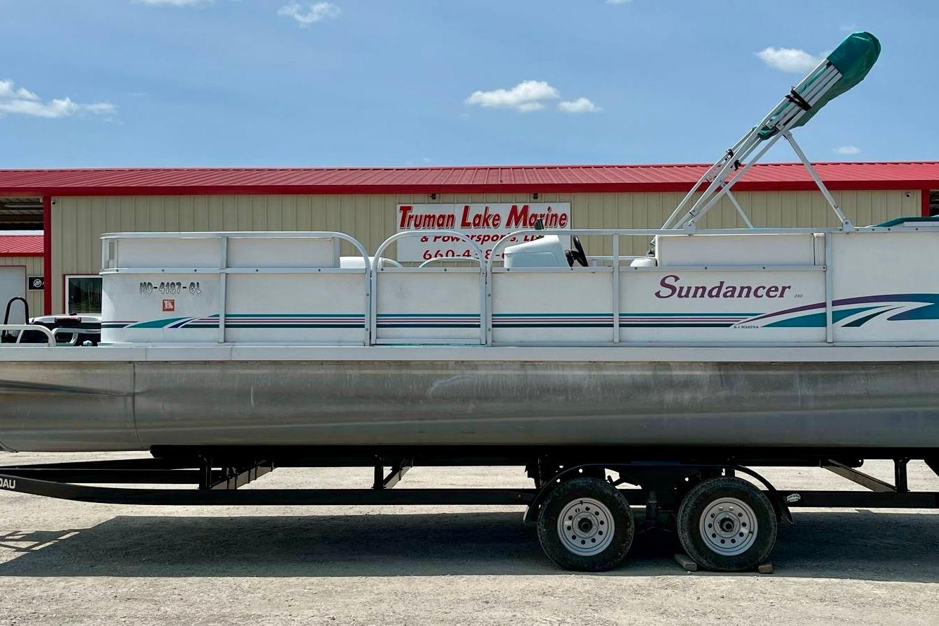 1998 Sundancer Pontoons 240