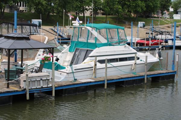 1994 Carver 380 Santego