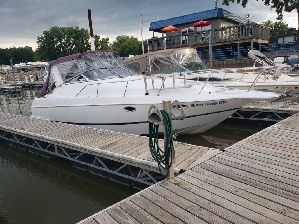 1996 Chris-Craft Crowne 302