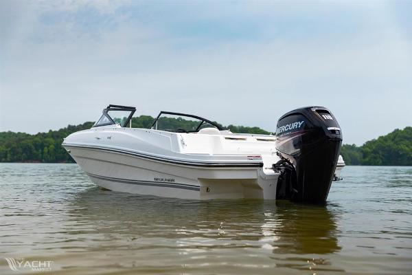 2025 Bayliner VR4 Bowrider OB