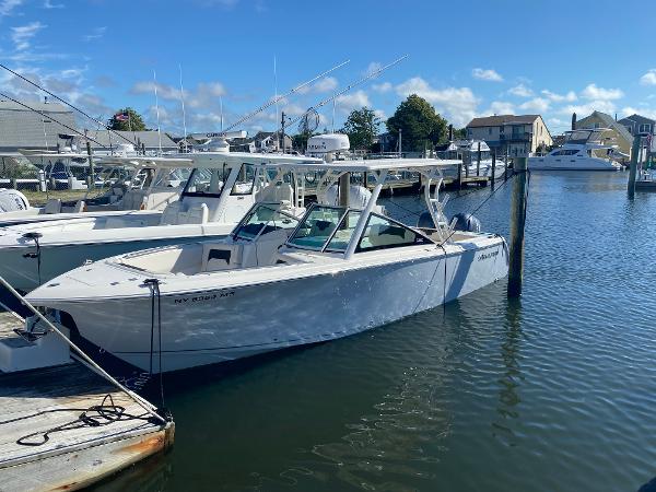 2022 Sailfish 276 DC