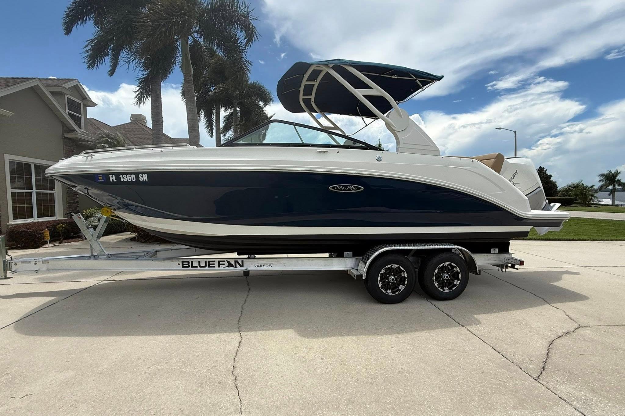2020 Sea Ray SDX 250 Outboard