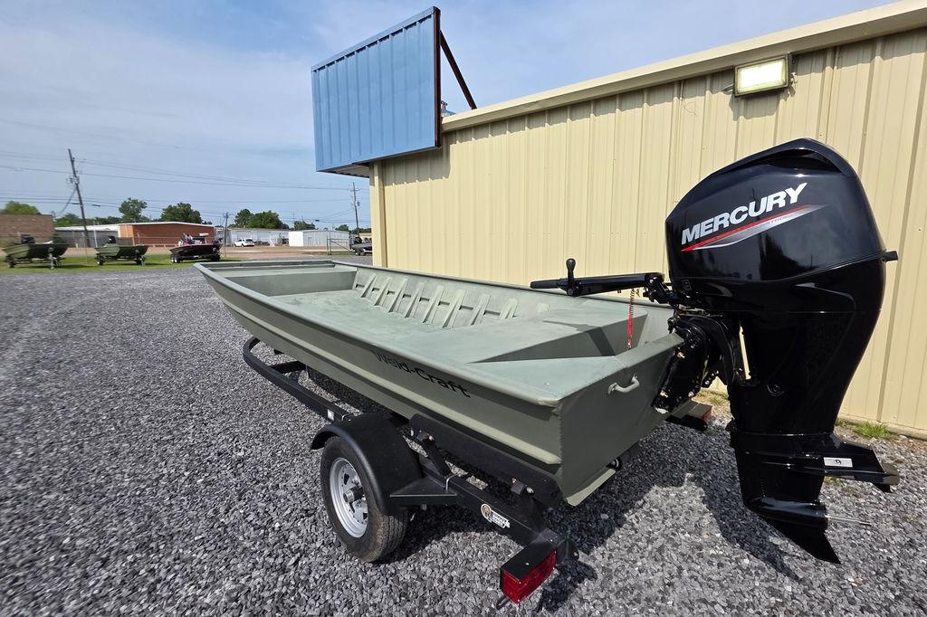 Weldcraft 1652-CL / 2025 Mercury 60ELHPT 2023 Weldcraft 1652-CL boat with 2025 Mercury 60ELHPT engine on a trailer.