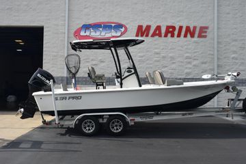 2022 Sea Pro 228 Bay
